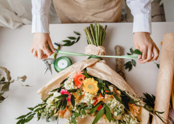 Master the Art of Hand-Tied Bouquets: A Step-By-Step Guide for Beautiful Floral Creations