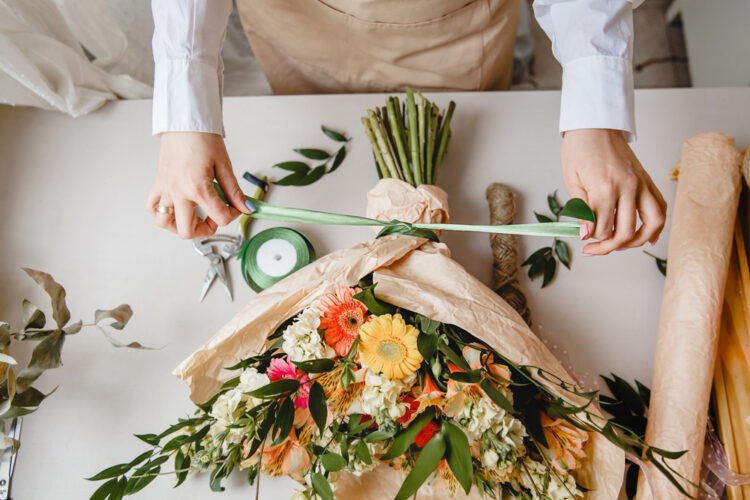Master the Art of Hand-Tied Bouquets: A Step-By-Step Guide for Beautiful Floral Creations