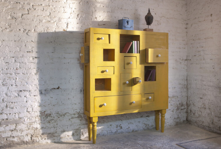 Breathe New Life into Your Old Dresser: A Step-by-Step Guide to Upcycling with Style